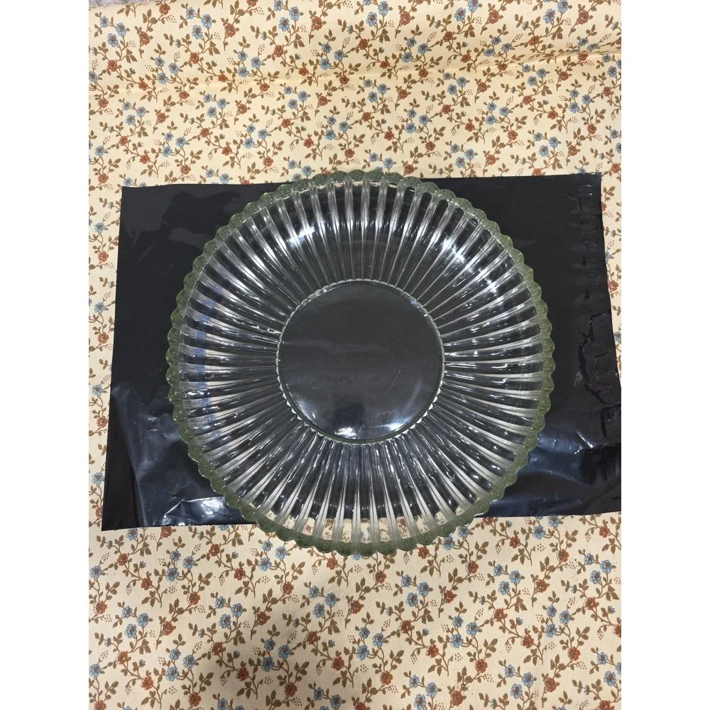 Clear Glass Fluted Serving‎ Bowl Decorative Edge